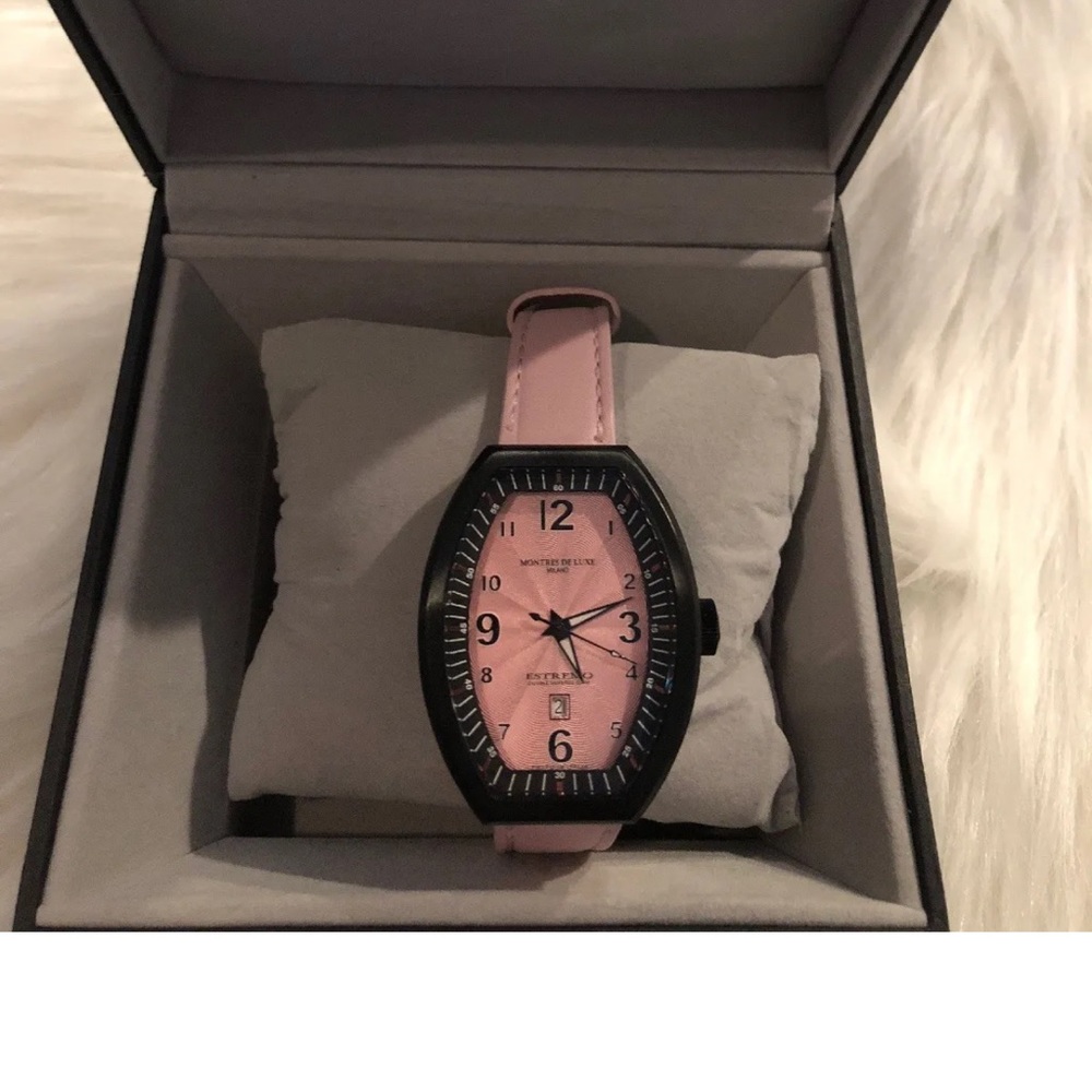 Montres De Luxe Women's EX L 8303 Estremo Quartz Pink Dial Watch NIB